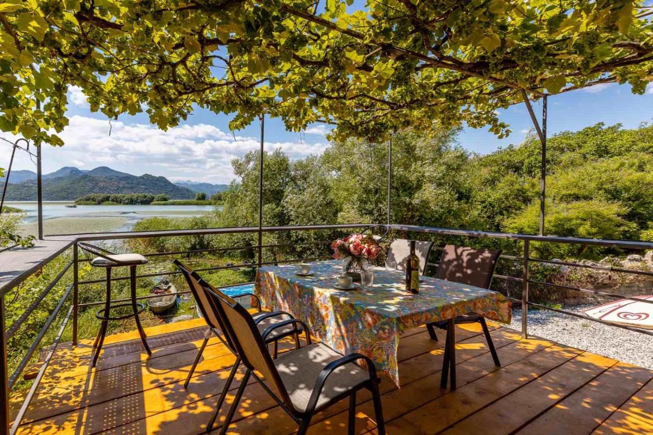 Lake House Buric Vranjina Ngoại thất bức ảnh