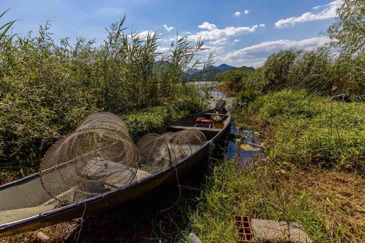 Lake House Buric Vranjina Ngoại thất bức ảnh