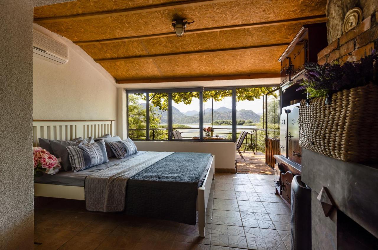 Lake House Buric Vranjina Ngoại thất bức ảnh