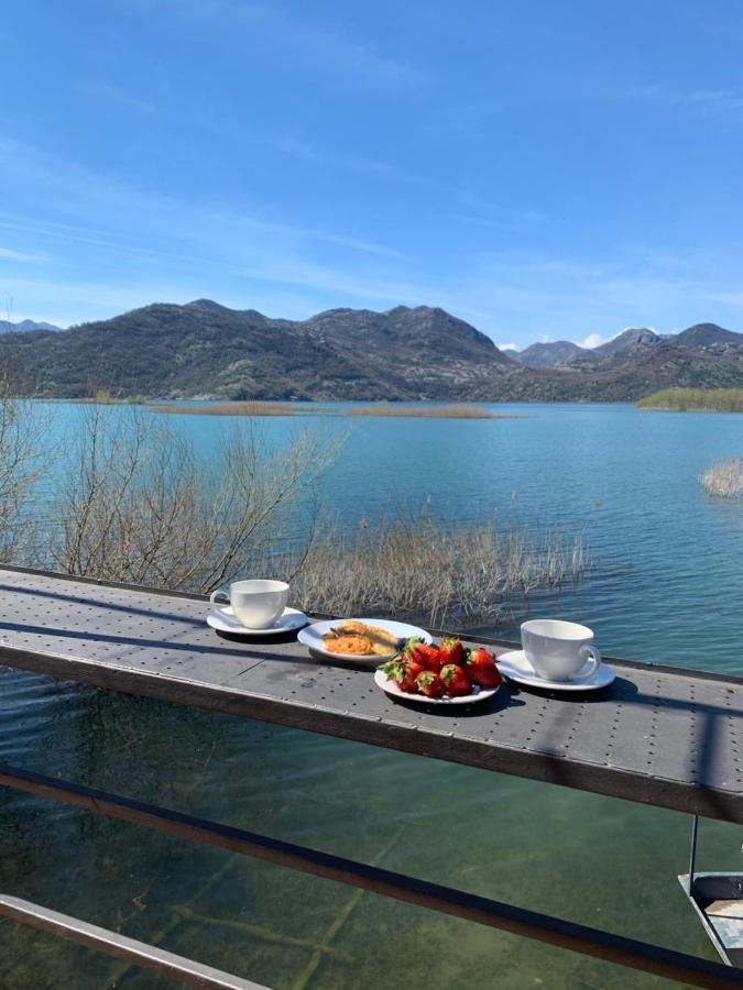 Lake House Buric Vranjina Ngoại thất bức ảnh